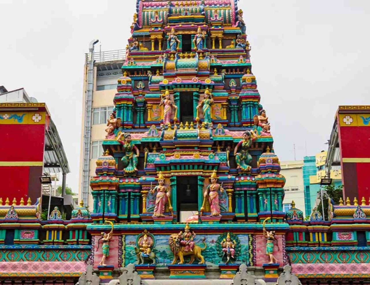 Famous religious sites in District 1, Ho Chi Minh City 4 Hindu Goddess Temple in saigon