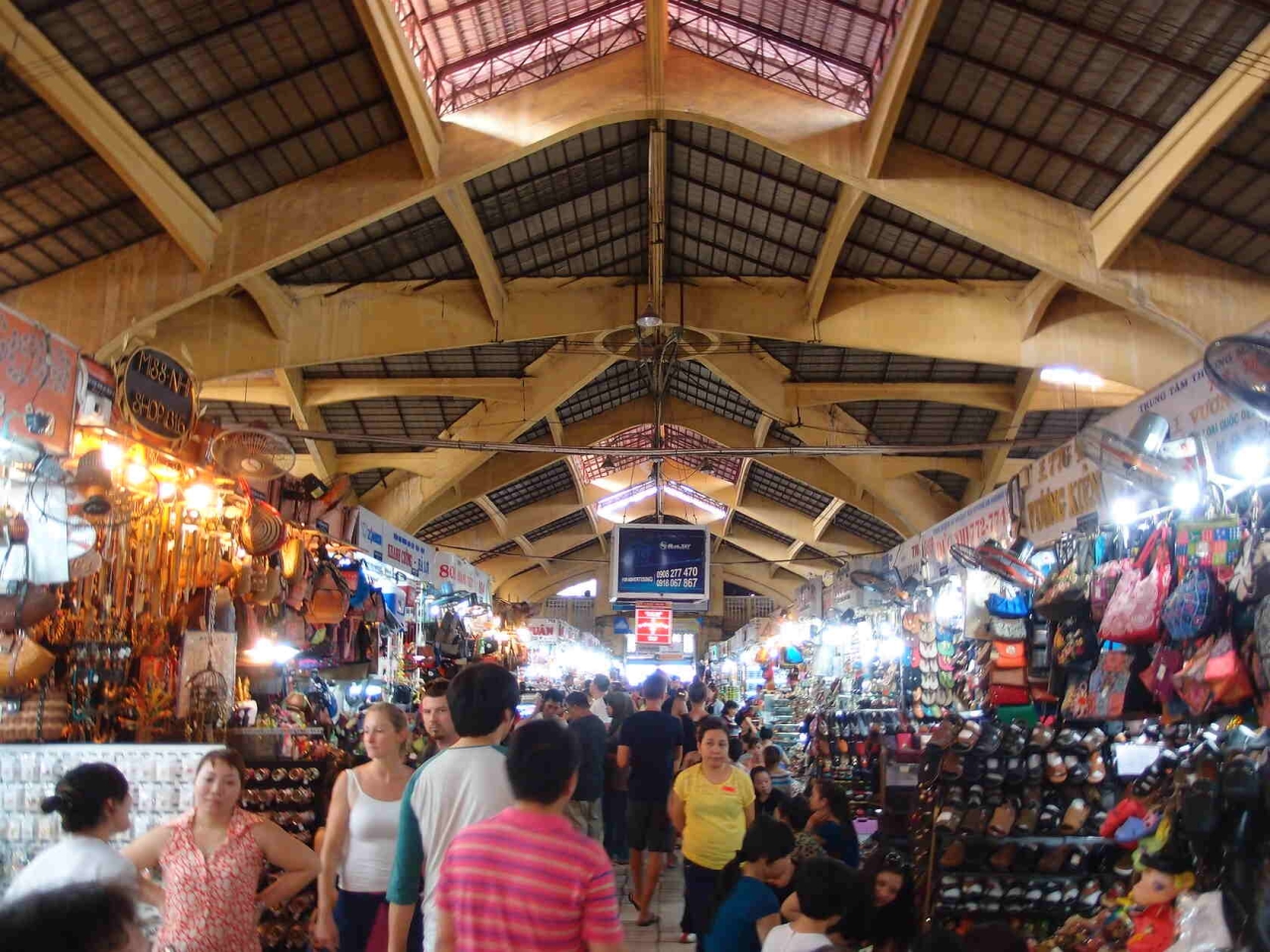 ben thanh market in district 1 hcmc