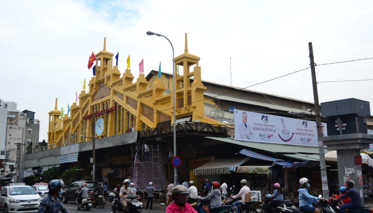 Top 5 Must visited markets in Ho Chi Minh City District 1 4 tan dinh market in ho chi minh city